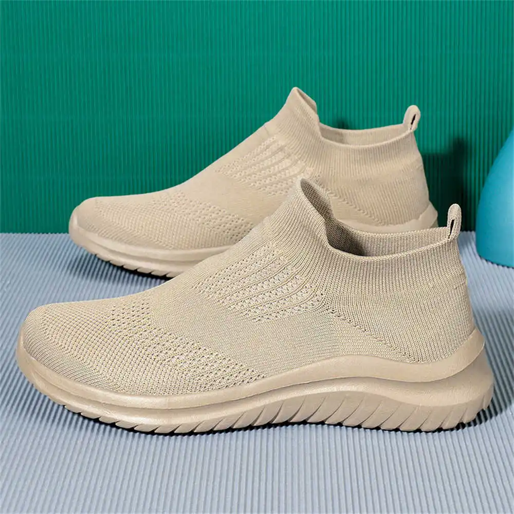 Beige Zachte Nieuwe Nieuwighei - Women Shoes For Big Feet recensie en prijs